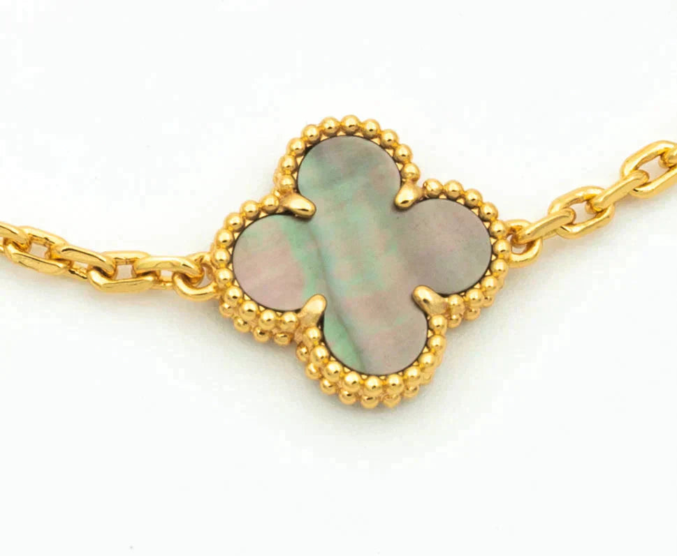 [Miro ]New CLOVER 5 MOTIF GRAY MOP BRACELET COLLECTION