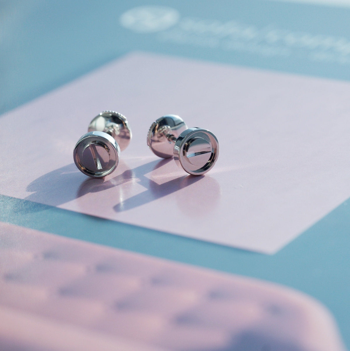Miro LOVE EARRINGS SILVER 10MM