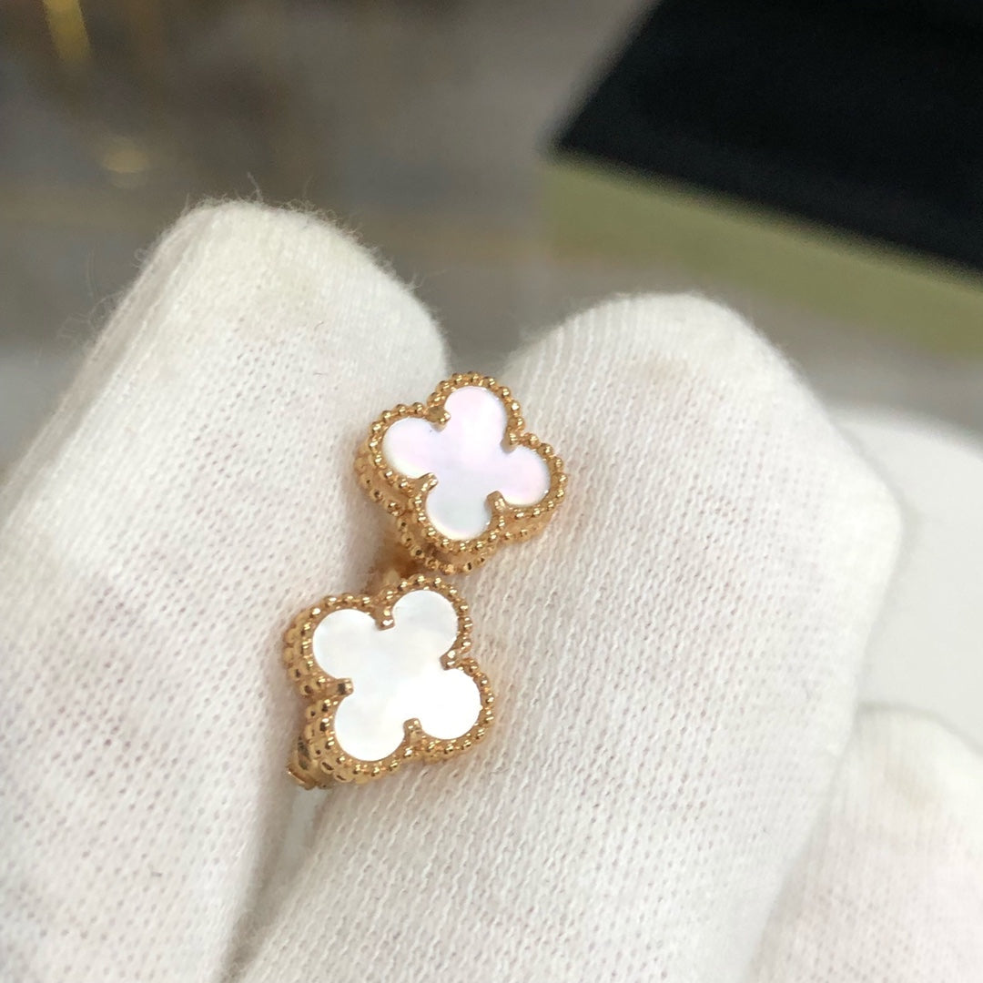 Miro CLOVER MINI GOLD EARRINGS
