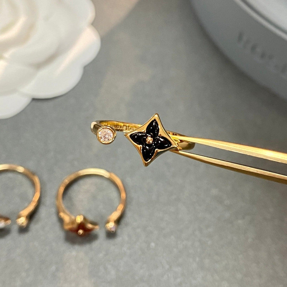 Miro STAR 1 DIAMOND OPEN RING