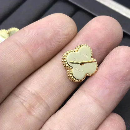 Miro クローバーミニ 9.5MM レーザーピアス