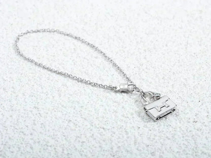 Miro AMULETTE PEDANT SILVER NECKLACE