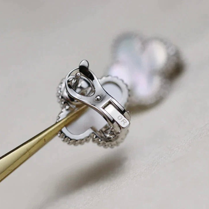 Miro CLOVER MEDIUM 1 MOTIFS  WHITE MOP EARRINGS SILVER