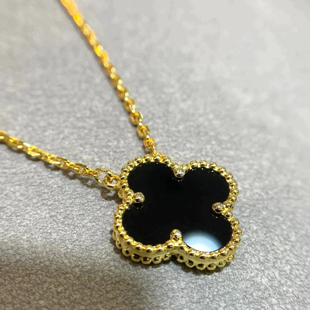 Miro CLOVER 15MM BLACK ONYX SINGLE FLOWER NECKLACE