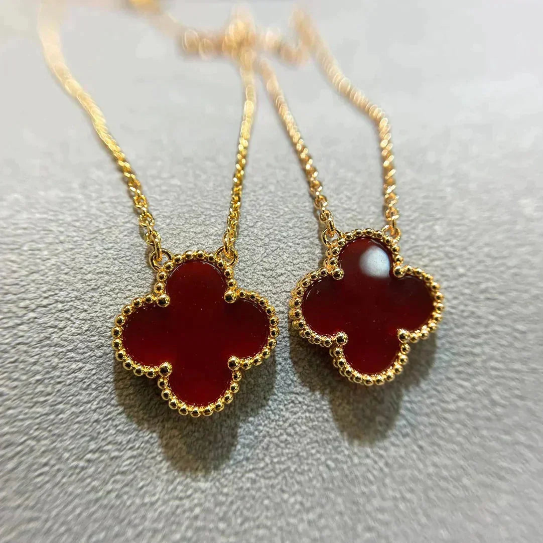 Miro CLOVER 15MM CARNELIAN SINGLE FLOWER NECKLACE