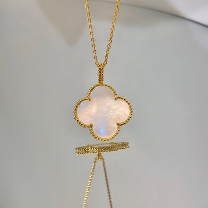 Miro CLOVER 25MM MOP LARGE PENDANT NECKLACE