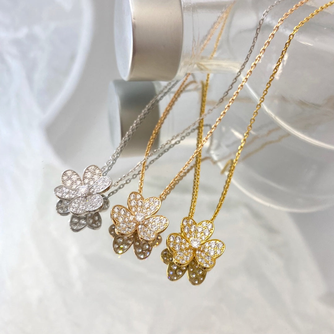Miro FLOWER DIAMOND NECKLACE