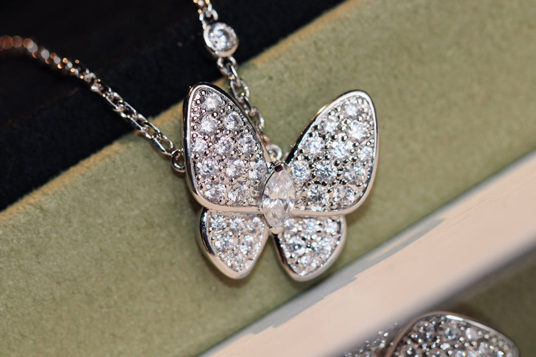 Miro BUTTERFLY DIAMOND NECKLACE
