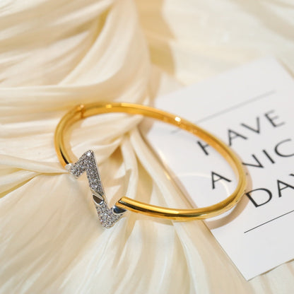 Miro VOLTE UPSITE DOWN GOLD DIAMOND BRACELET