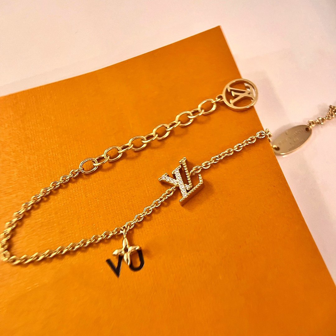 Miro LOGO STAR MOTIF GOLD BRACELET