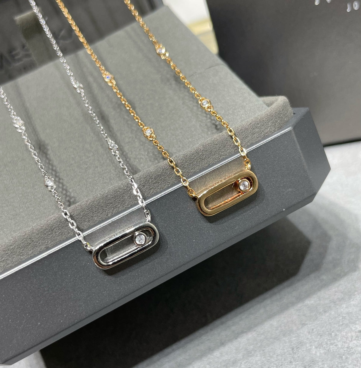 [Miro ]MOVE UNO DIAMOND NECKLACE