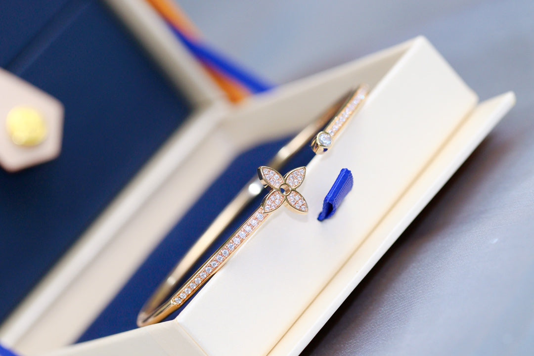 Miro IDYLLE PINK GOLD OPEN BRACELET DIAMOND PAVED