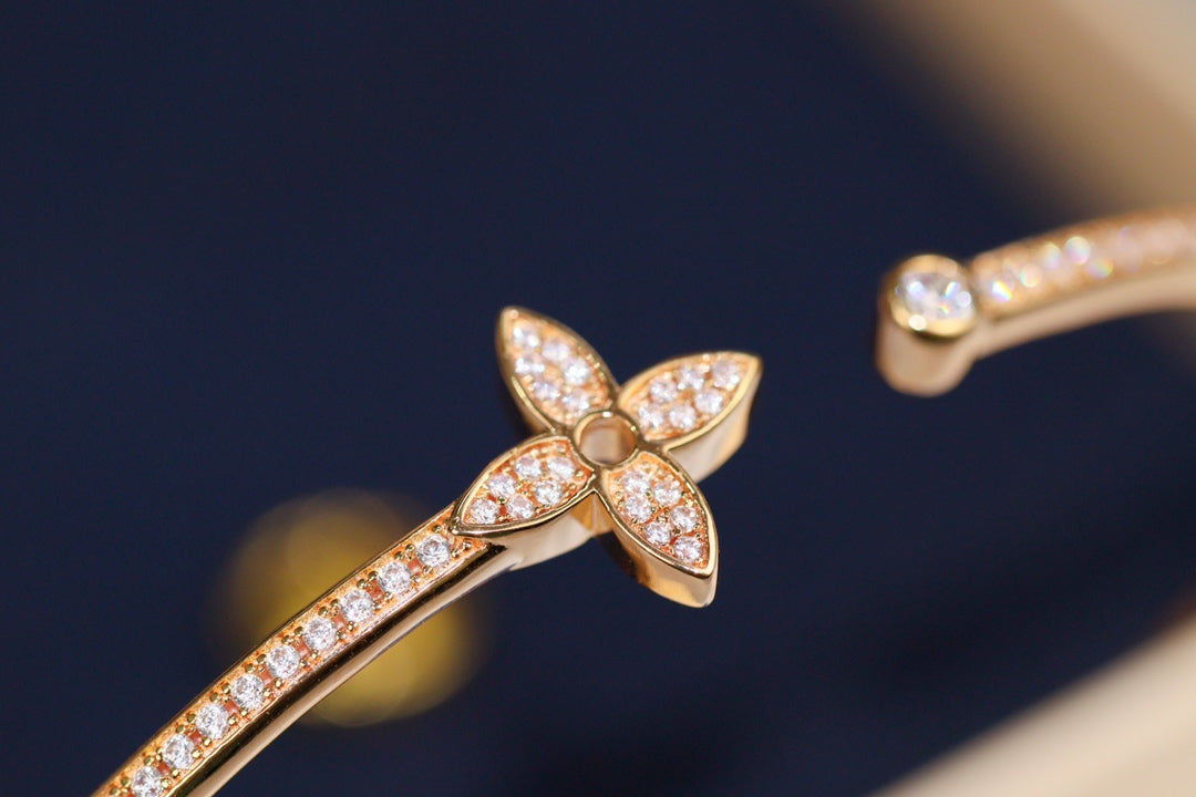 Miro IDYLLE PINK GOLD OPEN BRACELET DIAMOND PAVED