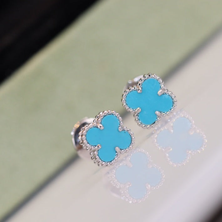 Miro クローバーミニ ターコイズ シルバースタッドピアス