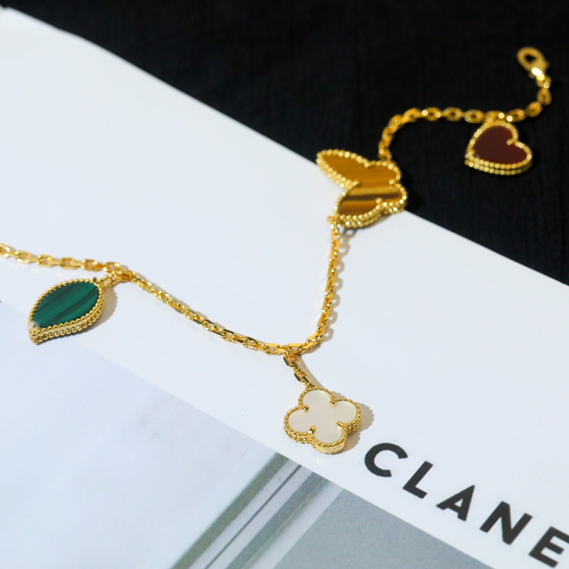 Miro LUCKY SPRING 5 MOTIF GOLD BRACELET