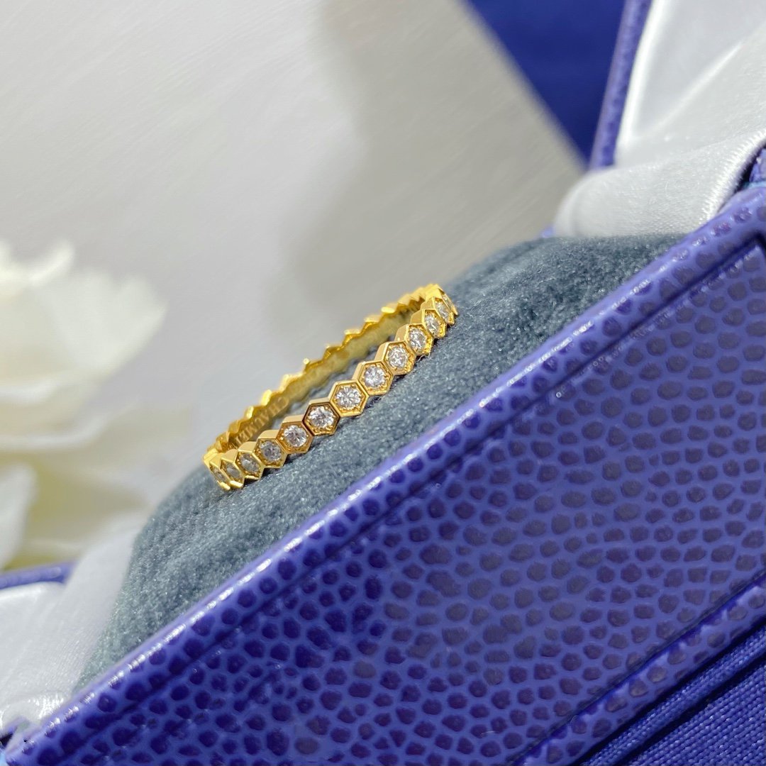 Miro BEE LOVE DIAMOND PAVED SMALL RING