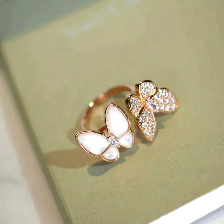 Miro TWIN BUTTERFLY DIAMOND MOP RING