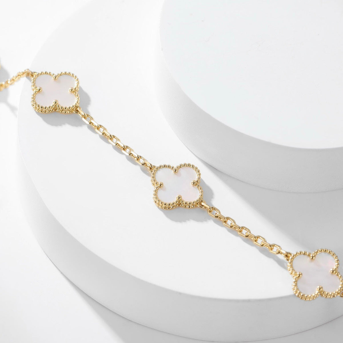 Miro CLOVER 10 MOTIFS WHITE MOTHER OF PEARL NECKLACE