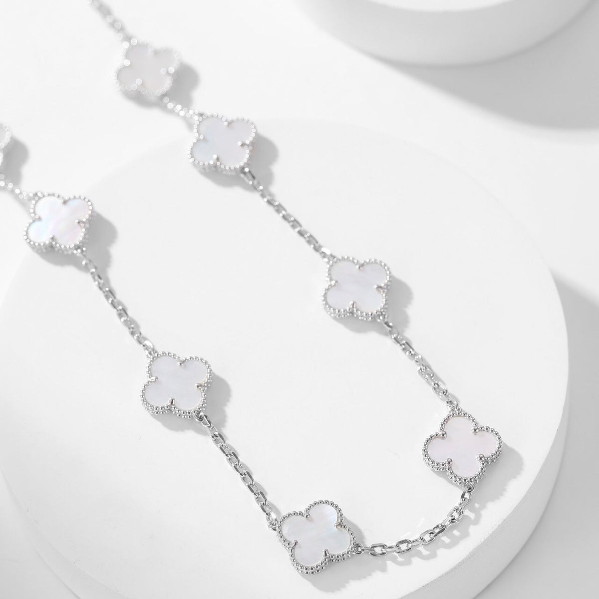 Miro CLOVER 10 MOTIFS WHITE MOTHER OF PEARL NECKLACE