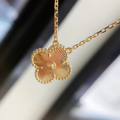 Miro CLOVER 15MM LASER NECKLACE