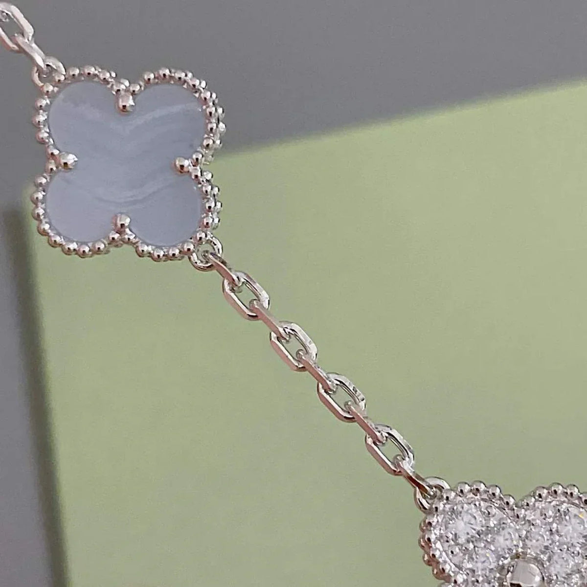 [Miro ]New  CLOVER 5 MOTIF PURPLE CHALCEDONY BRACELET COLLECTION
