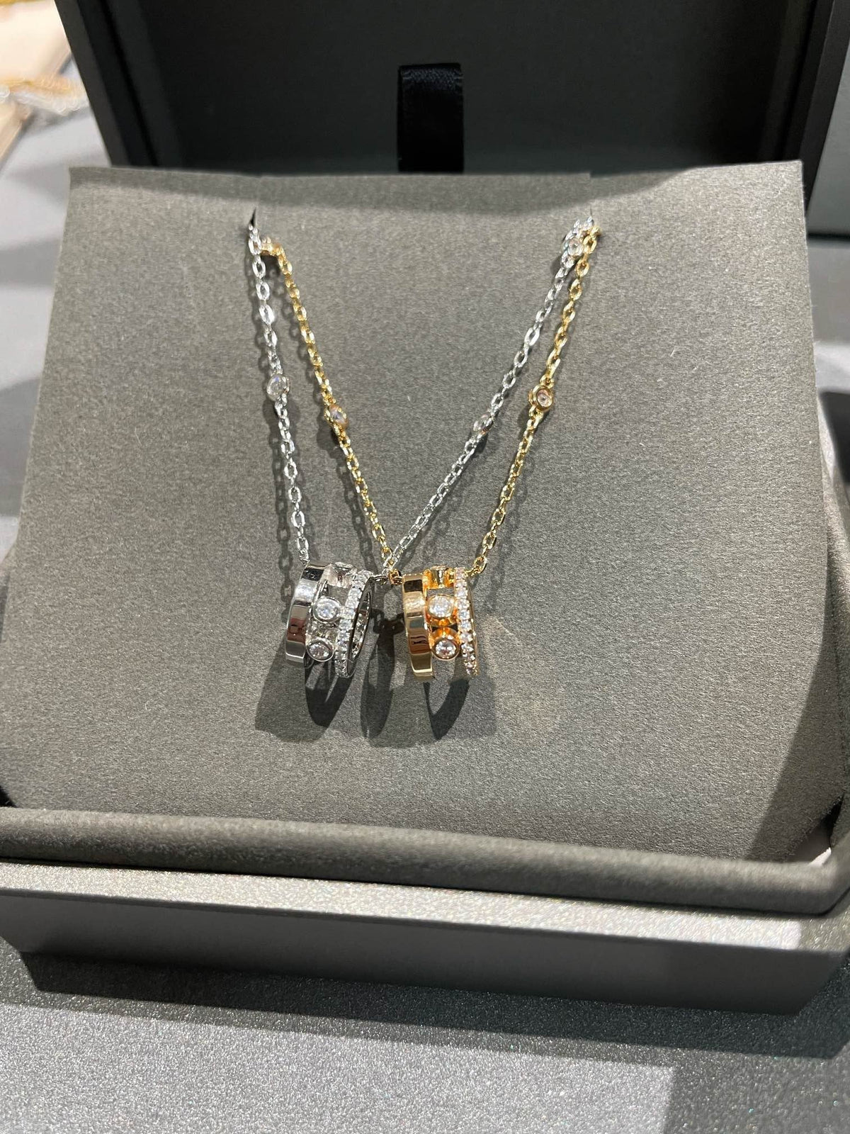 [Miro ]CHAIN MOVE ROMANE PEDAND NECKLACE