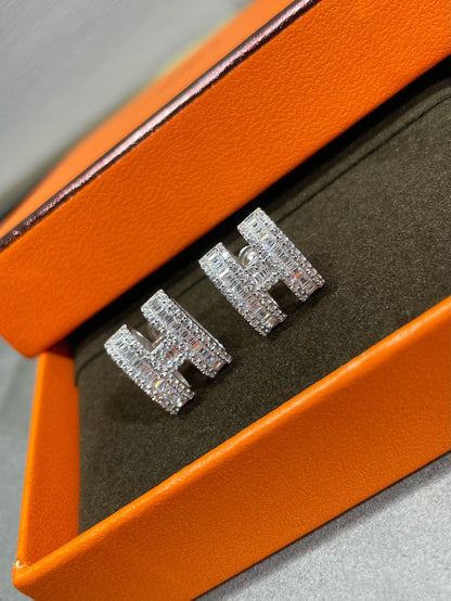 Miro H STUD EARRINGS WITH SILVER DIAMONDS