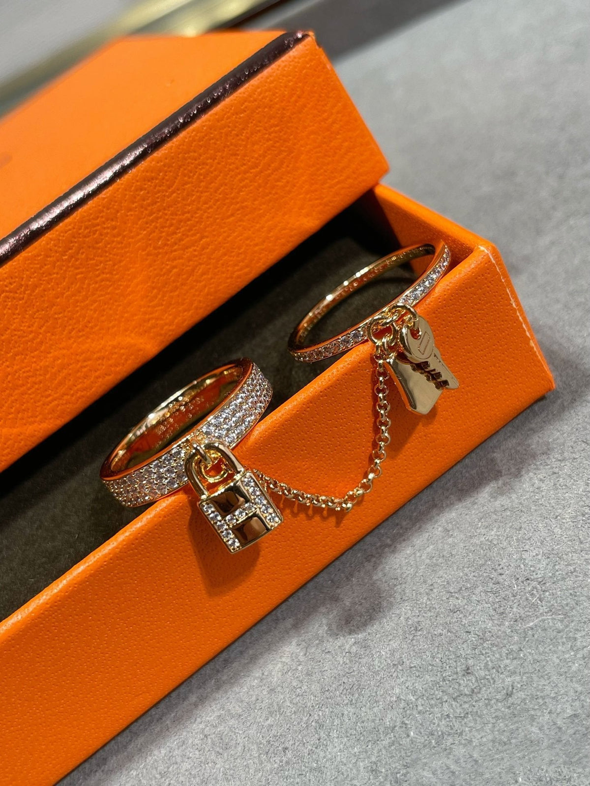 Miro HM KELLY CLOCHETTE DOUBLE RING IN  WITH DIAMONDS