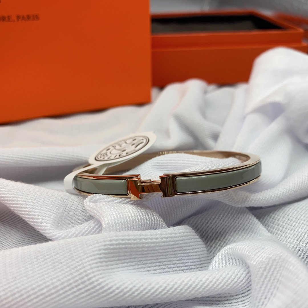 Miro CLASSIC HM CLIC GREEN 8MM ENAMEL BRACELET