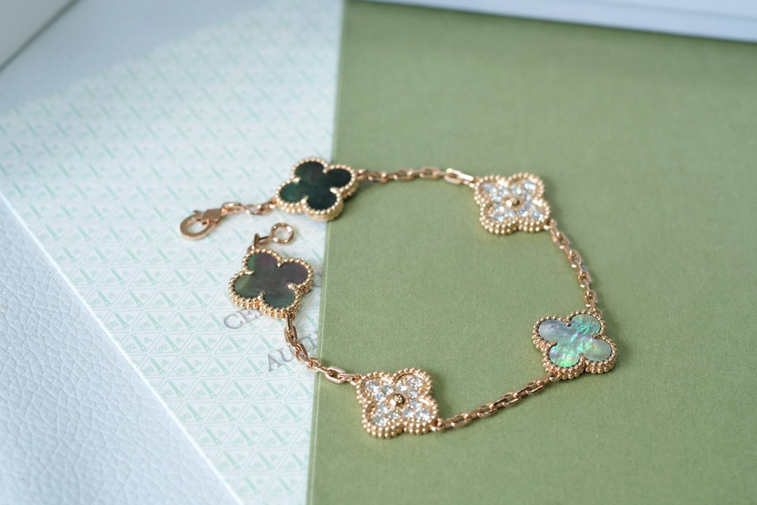 [Miro ]New CLOVER 5 MOTIF GRAY MOP BRACELET COLLECTION