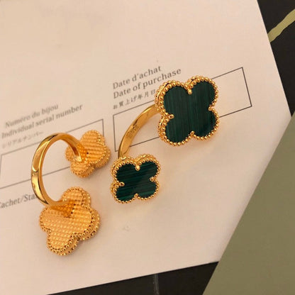 Miro CLOVER BETWEEN THE FINGER RING
